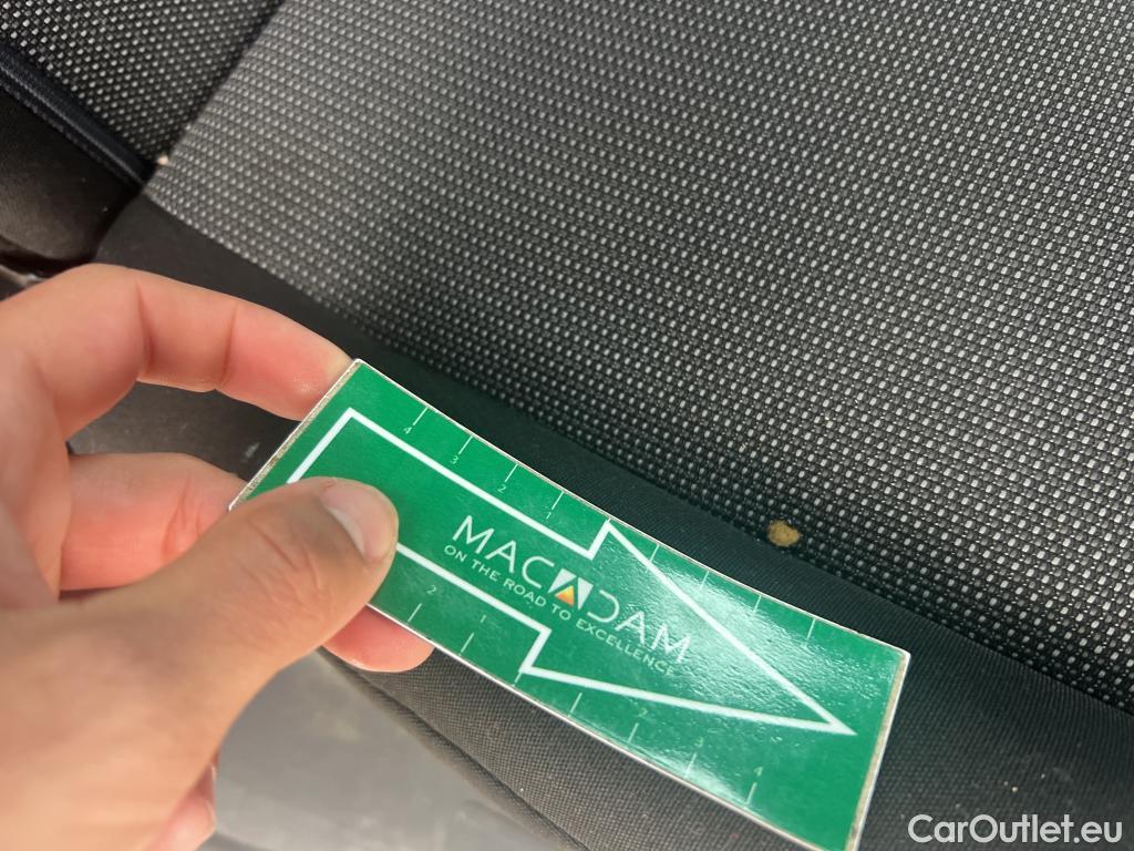  Citroen  Berlingo CITROEN  / 2018 / 4P / combi Talla M BlueHDi 100 S&S LIVE (AC) #38