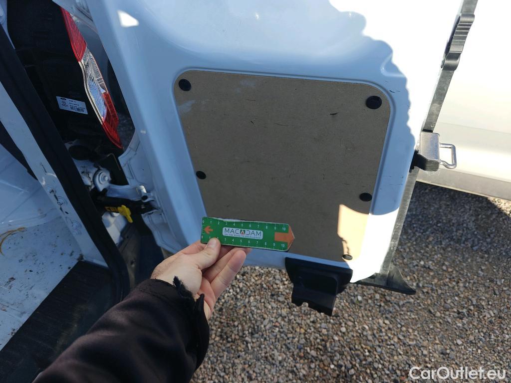  Ford  Transit FORD  Courier/2014/4P/furgón der.turis Van 1.5 TDCi 75kW Trend #54