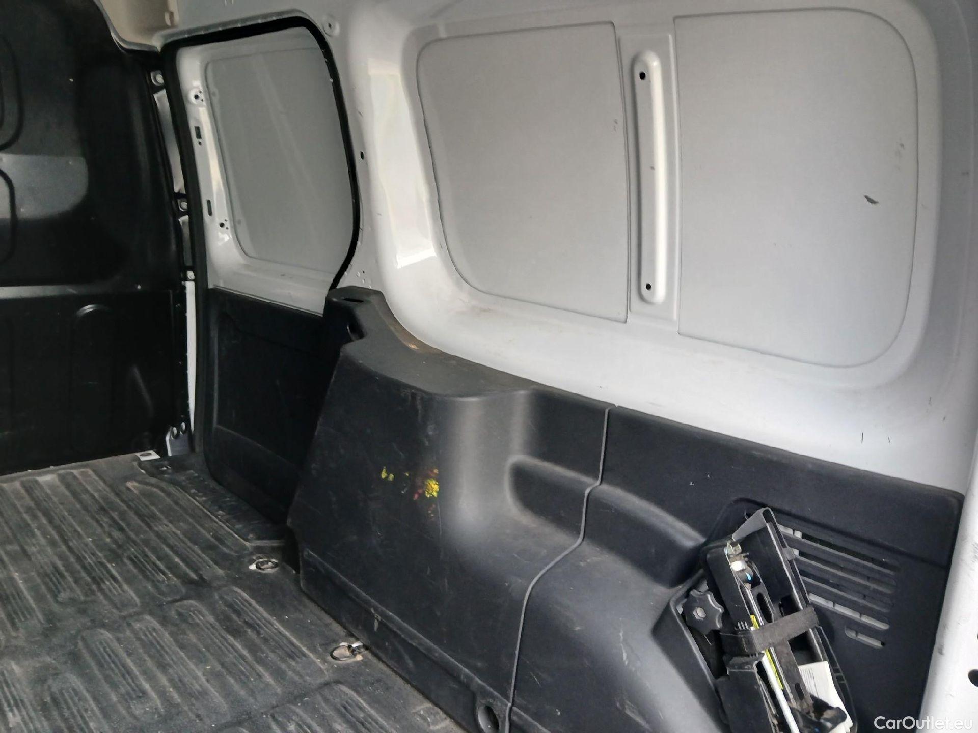  Nissan  NV200 NISSAN NV250 / 2019 / 4P / furgón 2pl 1.5dCi 70 kW (95 CV) L2H1 COMFORT #2