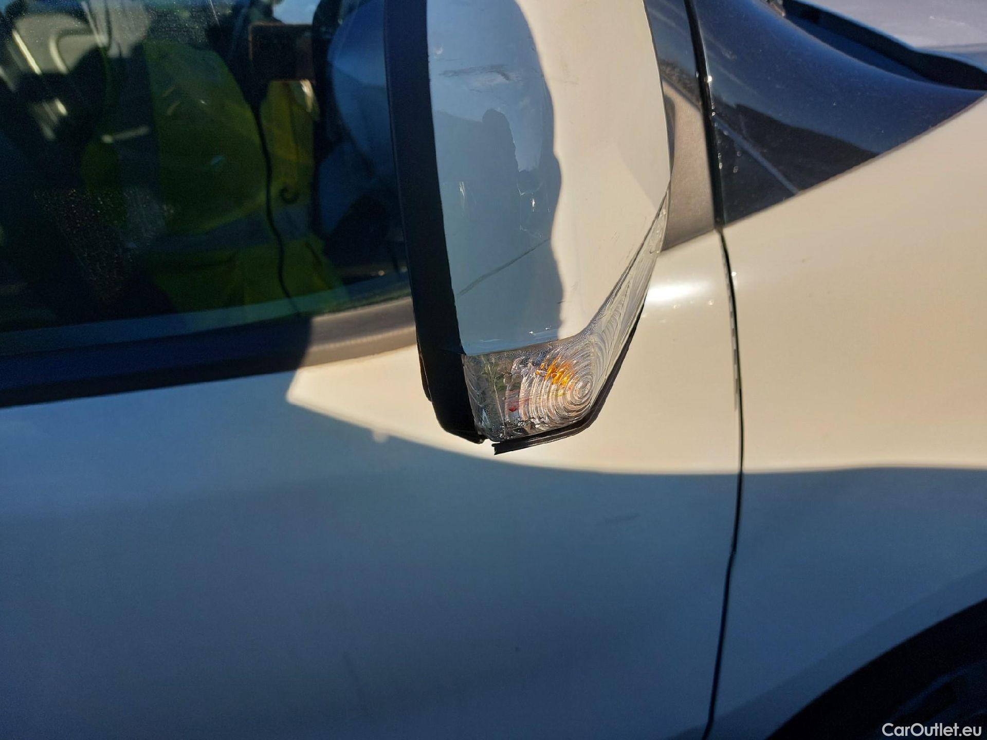  Fiat  Doblo FIAT Doblò Cargo/2015/4P/furgón derivado de turismo Cargo SX 1.3 Mjet 70 kW (95 CV) #46