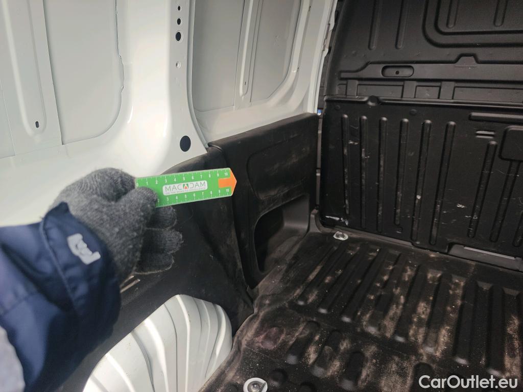  Citroen  Berlingo CITROEN  / 2018 / 4P / furgón derivado de turismo Talla M BlueHDi 130 CLUB #21