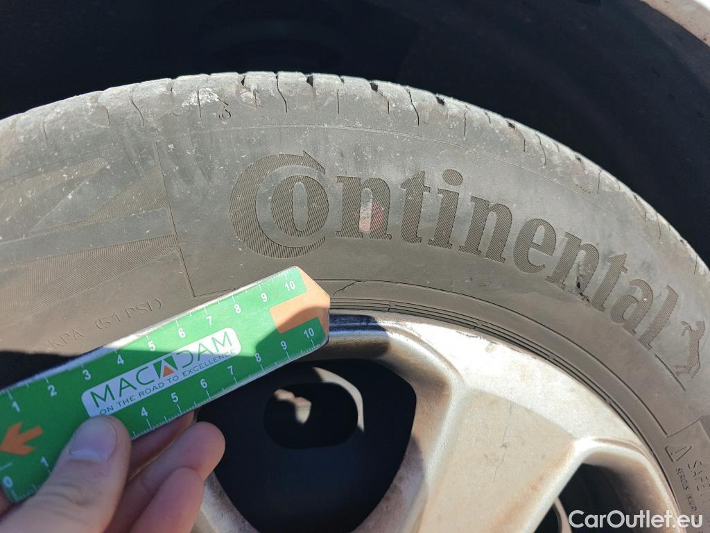  Ford  Transit FORD  Courier/2014/4P/furgón der.turis Van 1.5 TDCi 75kW Trend #34