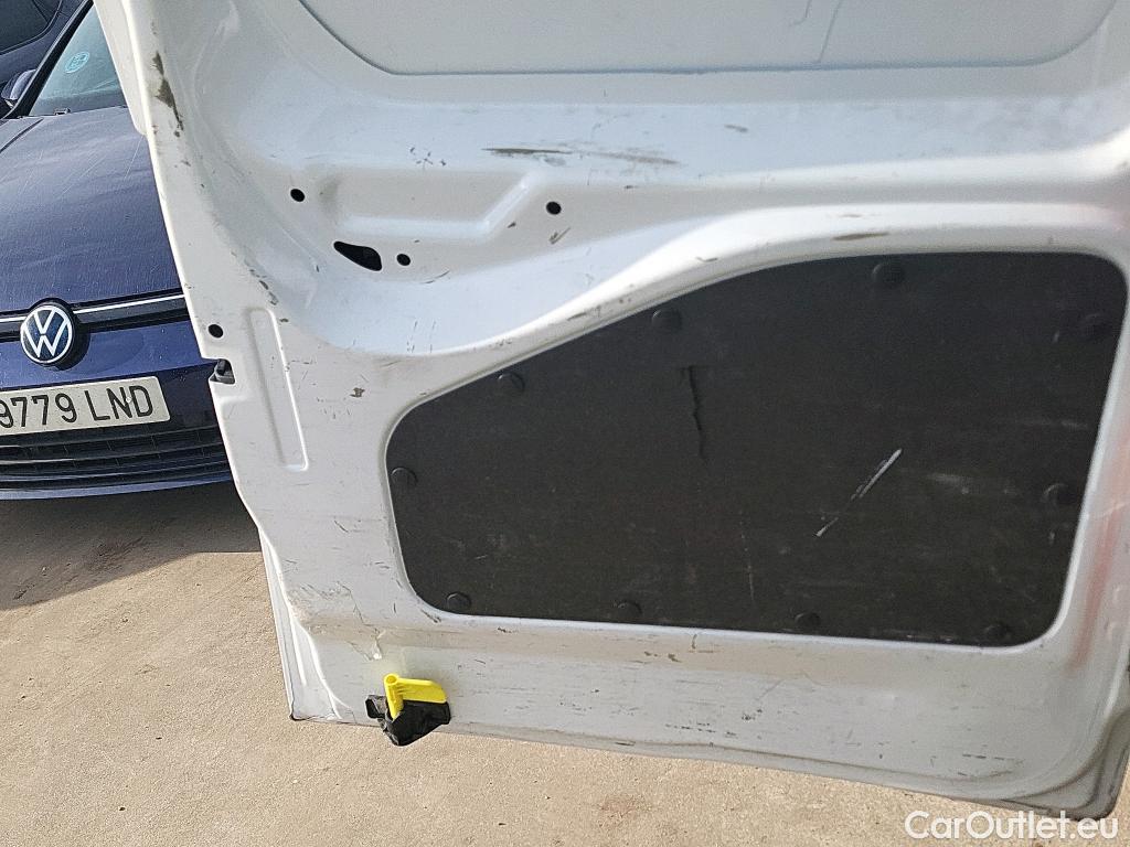  Citroen  Berlingo CITROEN  / 2015 / 3P / furgón derivado de turismo BlueHDi 74KW (100CV) #39