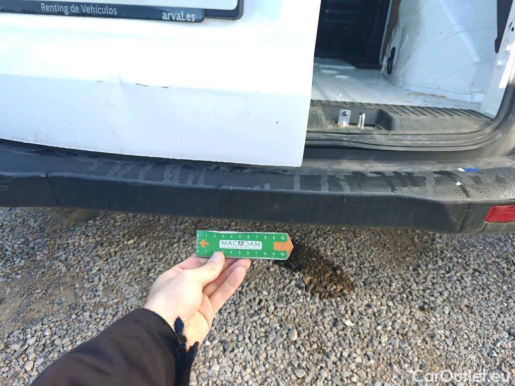  Ford  Transit FORD  Courier/2014/4P/furgón der.turis Van 1.5 TDCi 75kW Trend #26