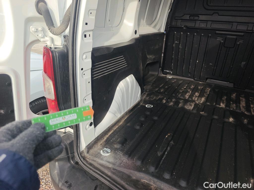  Citroen  Berlingo CITROEN  / 2018 / 4P / furgón derivado de turismo Talla M BlueHDi 130 CLUB #16