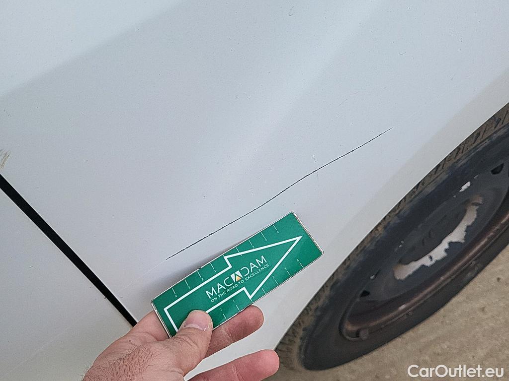  Citroen  Berlingo CITROEN  / 2015 / 3P / furgón derivado de turismo BlueHDi 74KW (100CV) #33