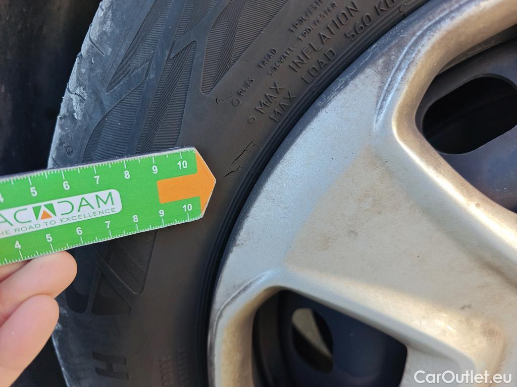  Ford  Transit FORD  Courier/2014/4P/furgón der.turis Van 1.5 TDCi 75kW Trend #35