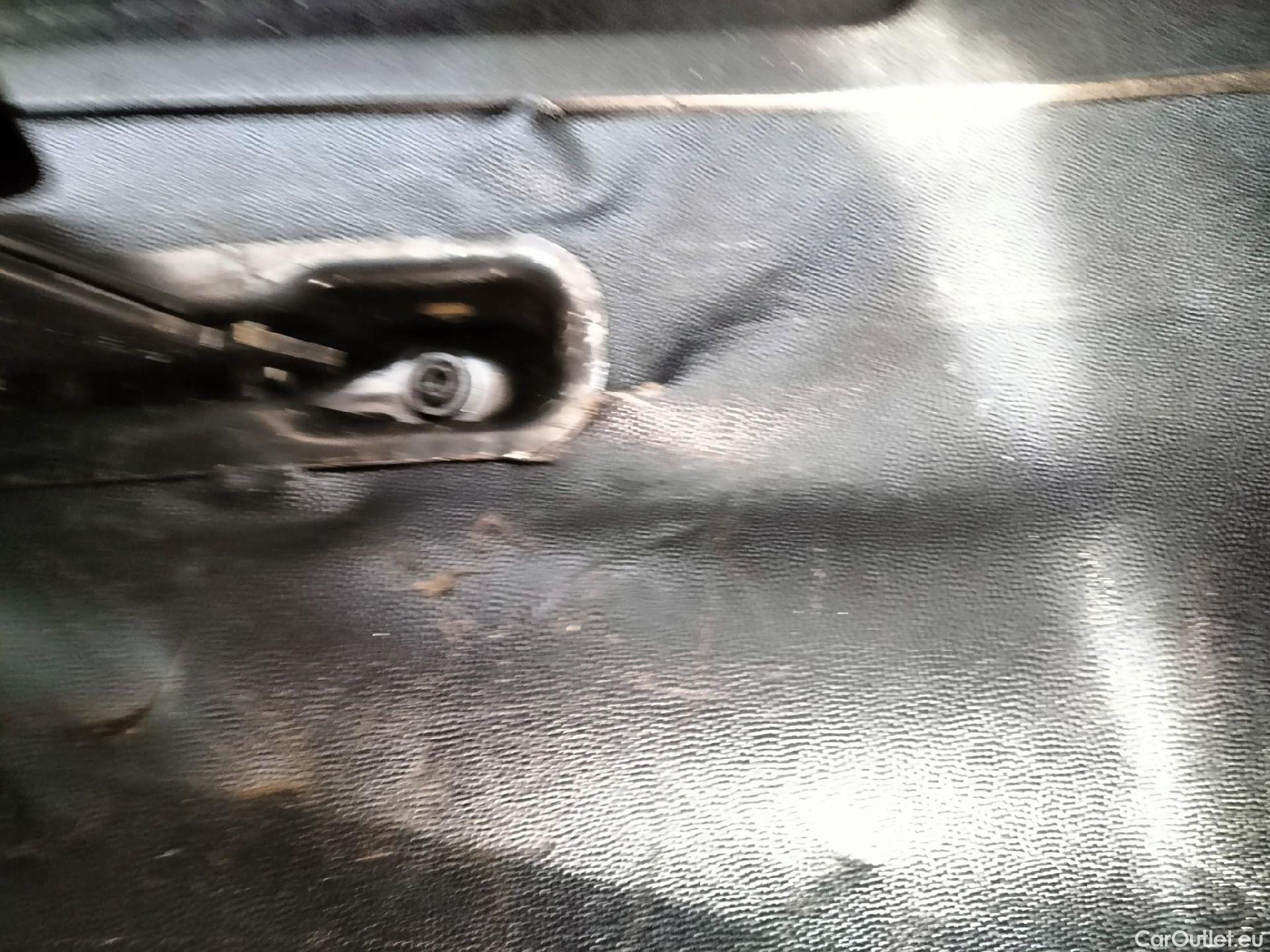  Opel  Vivaro OPEL  / 2019 / 4P / combi 1.5 Diésel 88kW (120CV) M Std Express #30