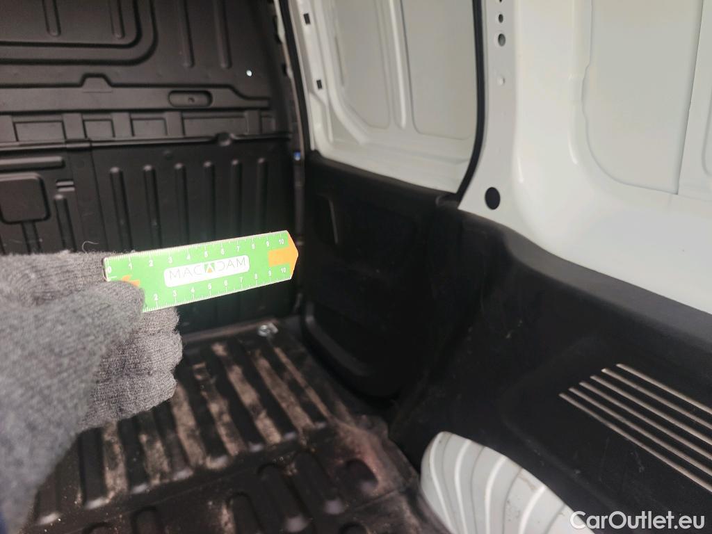  Citroen  Berlingo CITROEN  / 2018 / 4P / furgón derivado de turismo Talla M BlueHDi 130 CLUB #20