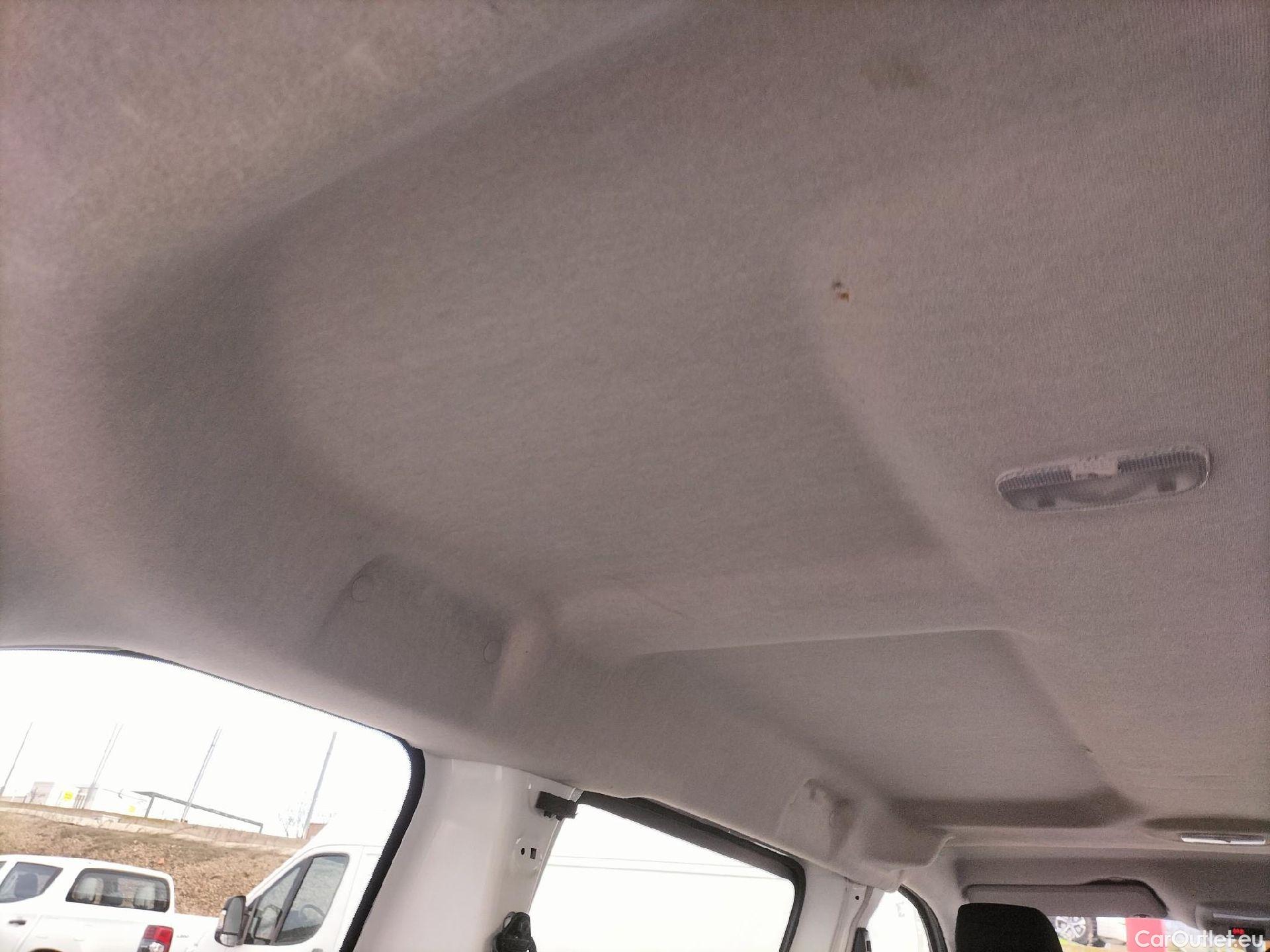  Opel  Vivaro OPEL  / 2019 / 4P / combi 1.5 Diésel 88kW (120CV) M Std Express #11