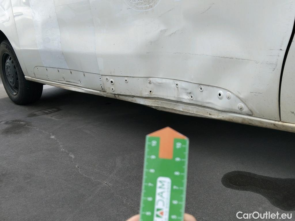  Citroen  Jumpy CITROEN  / 2016 / 4P / furgón DC Abatib Talla XL BlueHDi 120 Control  RAMPA DE ACCESO #4