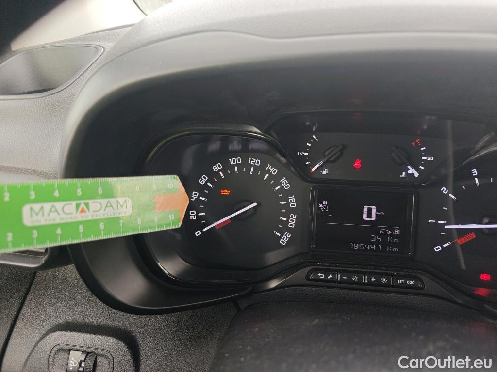  Citroen  Berlingo CITROEN  / 2018 / 4P / furgón derivado de turismo Talla M BlueHDi 130 CLUB #27