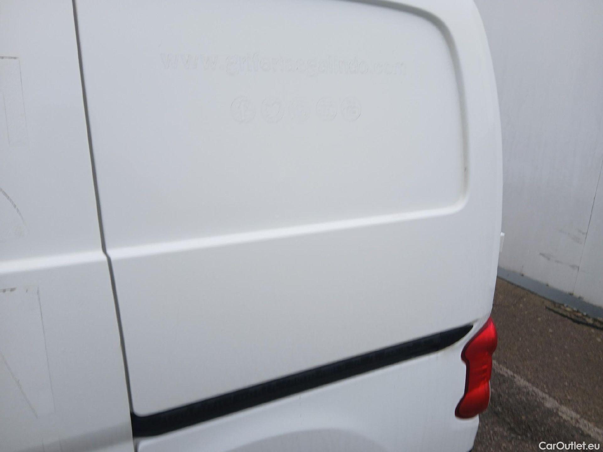  Nissan  NV200 NISSAN  VU 5p 1G furgón 1.5dCi 81kW (110CV) COMFORT #12