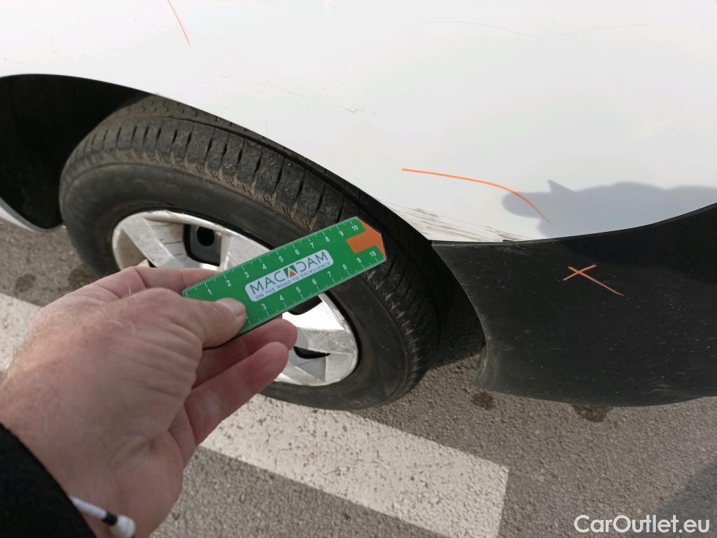  Renault  Kangoo RENAULT  Z.E./2013/3P/furgón derivado de turismo Z.E. #17