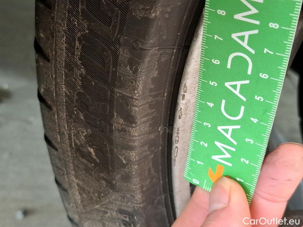  Bmw  Serie 2 BMW Série 2 Gran Coupé / 2019 / 4P / Berline 220D AUTO Business Design #27