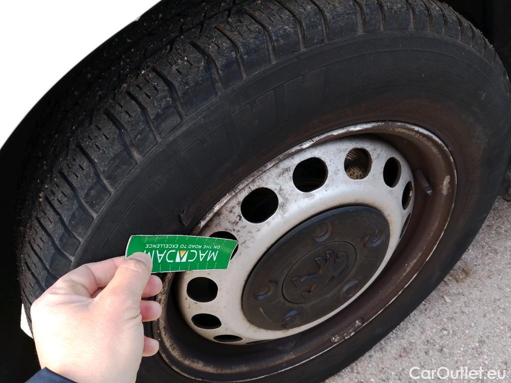  Peugeot  Expert PEUGEOT  / 2016 / 4P / furgón Furgón Premium 1.5 BlueHDi 100 Standard (AC) #27