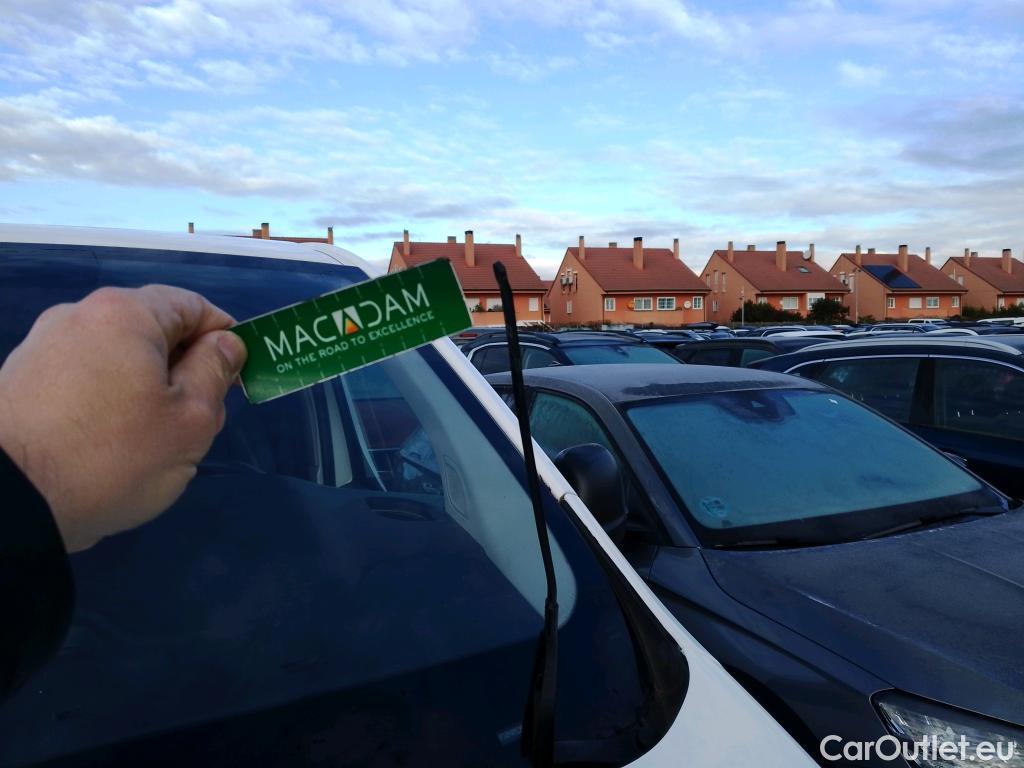  Peugeot  Expert PEUGEOT  / 2016 / 4P / furgón Furgón Premium 1.5 BlueHDi 100 Standard (AC) #63