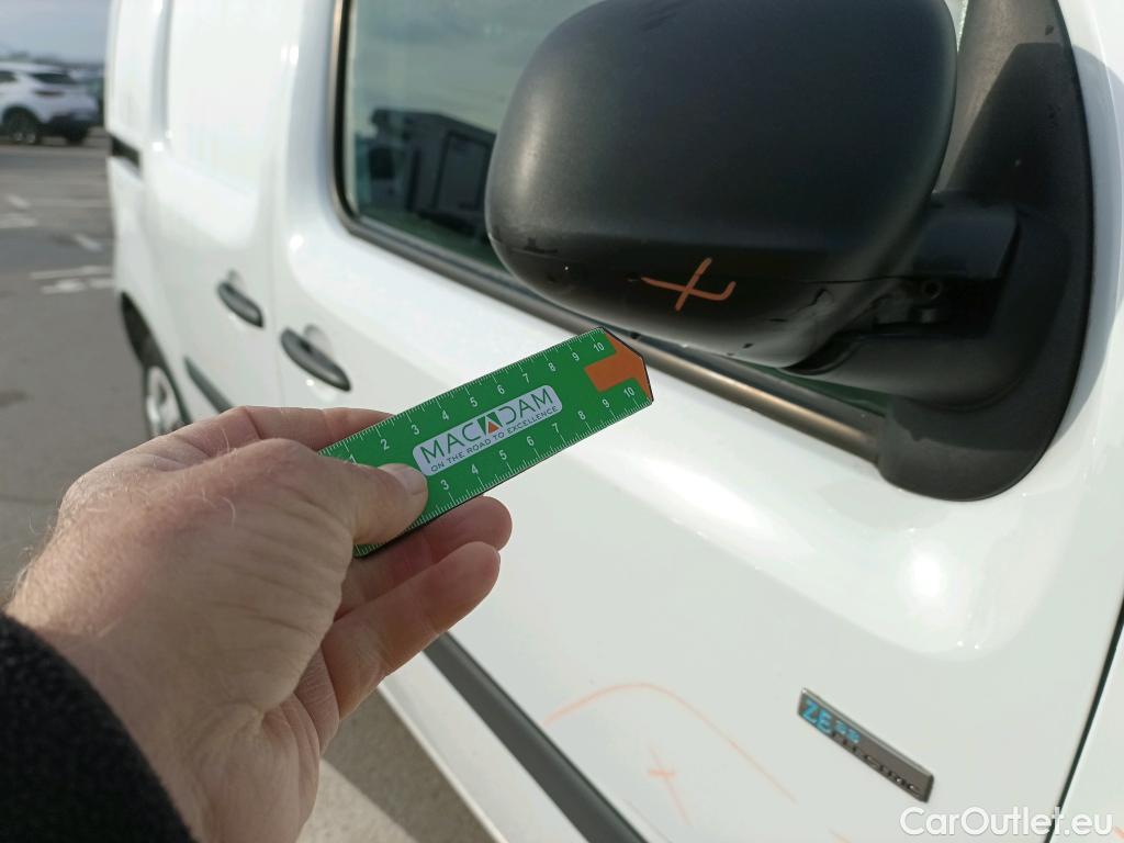  Renault  Kangoo RENAULT  Z.E./2013/3P/furgón derivado de turismo Z.E. #39