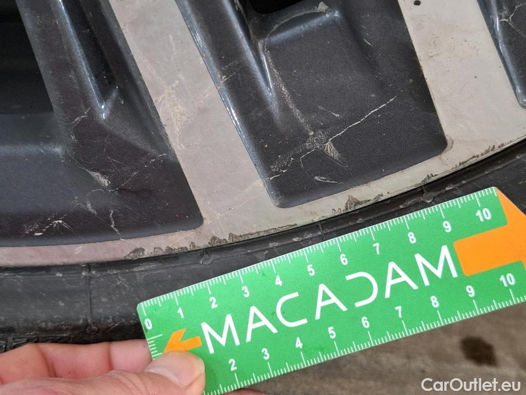  Bmw  Serie 2 BMW Série 2 Gran Coupé / 2019 / 4P / Berline 220D AUTO Business Design #23