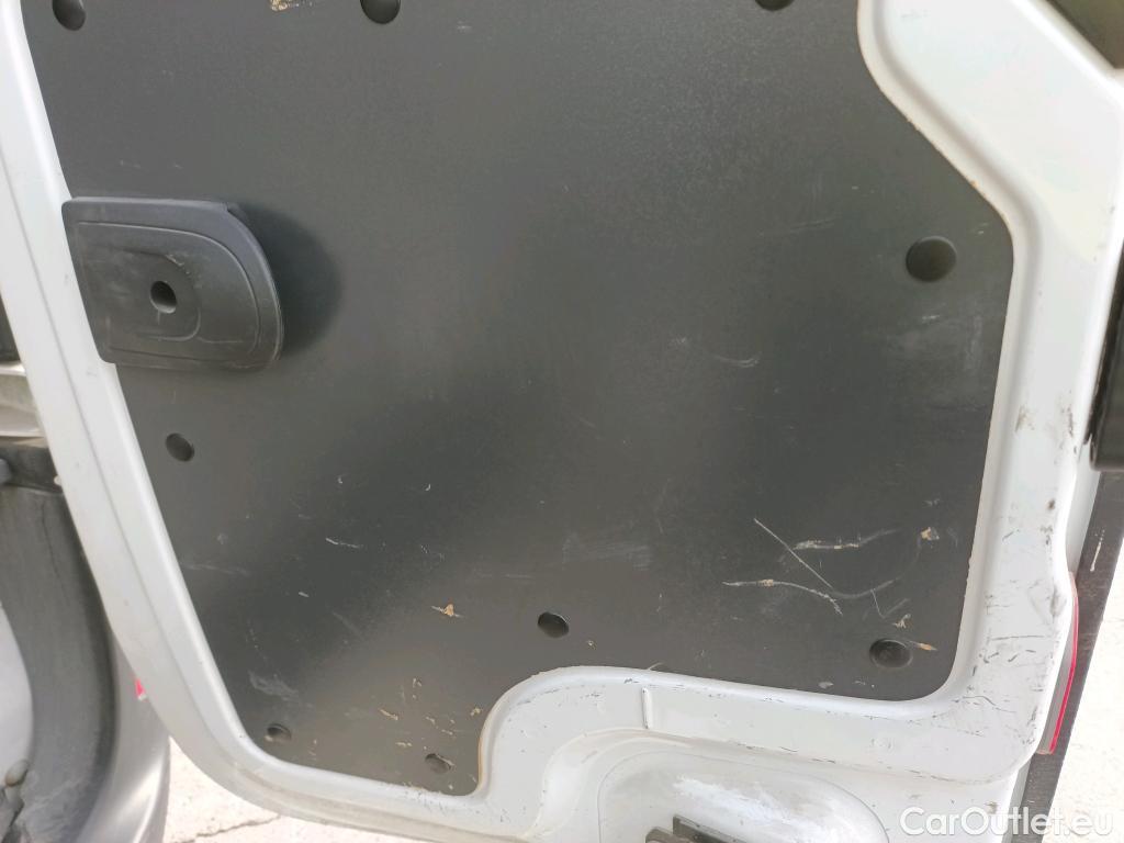  Renault  Kangoo RENAULT  Z.E./2013/3P/furgón derivado de turismo Z.E. #36