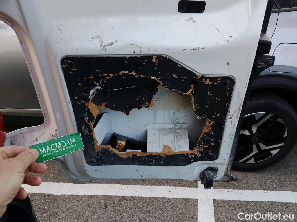  Peugeot  Expert PEUGEOT  / 2016 / 4P / furgón Furgón Premium 1.5 BlueHDi 100 Standard (AC) #50