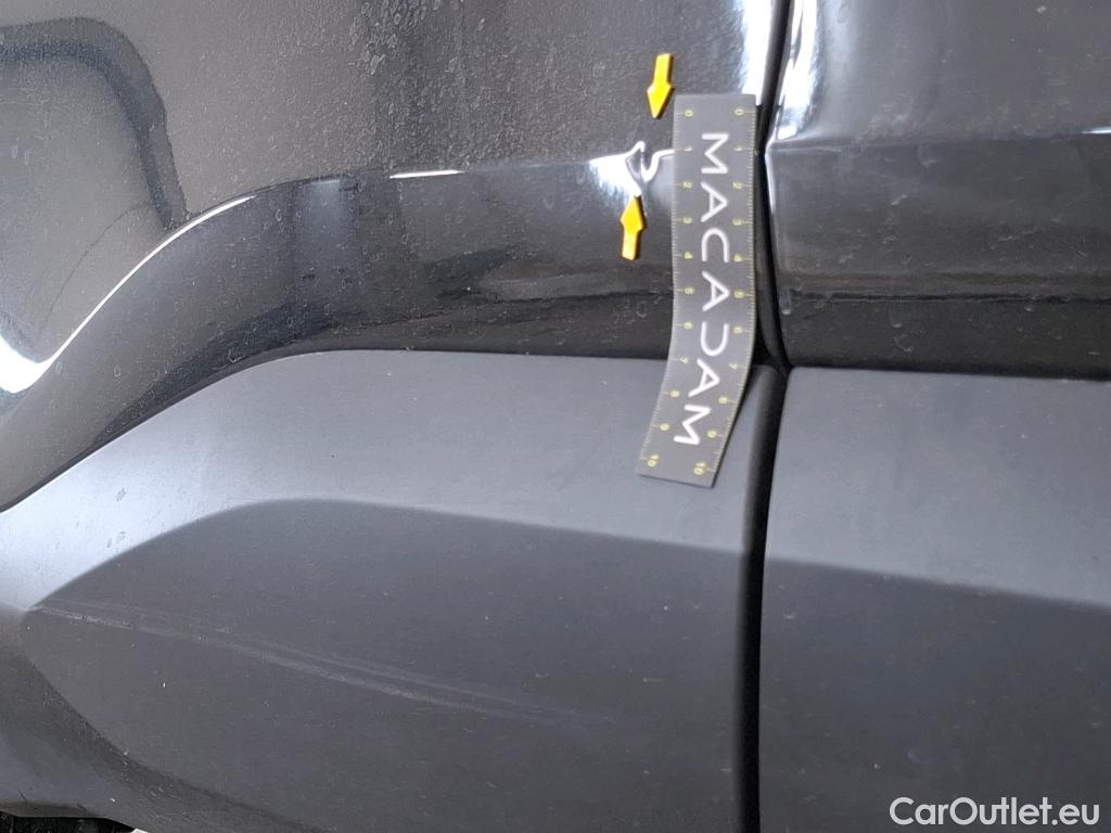  Citroen  C4  Berline Feel Pack 1.2 PureTech 130CV BVA8 6E #31