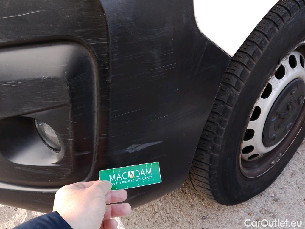  Peugeot  Expert PEUGEOT  / 2016 / 4P / furgón Furgón Premium 1.5 BlueHDi 100 Standard (AC) #42