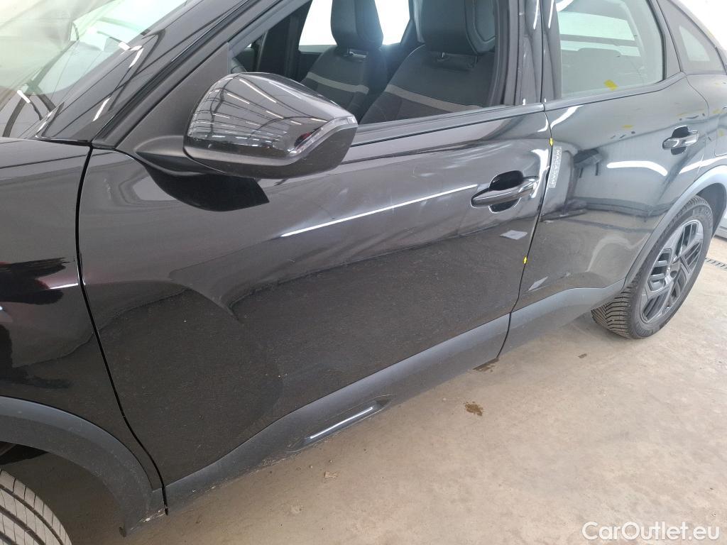  Citroen  C4  Berline Feel Pack 1.2 PureTech 130CV BVA8 6E #1