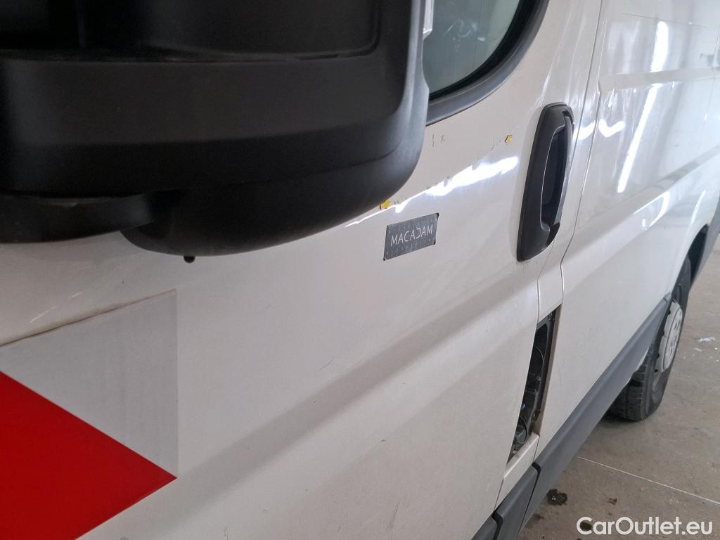  Citroen  Jumper CITROEN  VU 4p Fourgon 33 L2H2 BlueHDi 130 S&S BVM6 Business #96