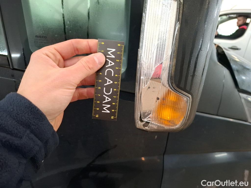  Iveco  Daily IVECO  VU 4p Fourgon 2.3 35S16 V11 H2 3520 #38