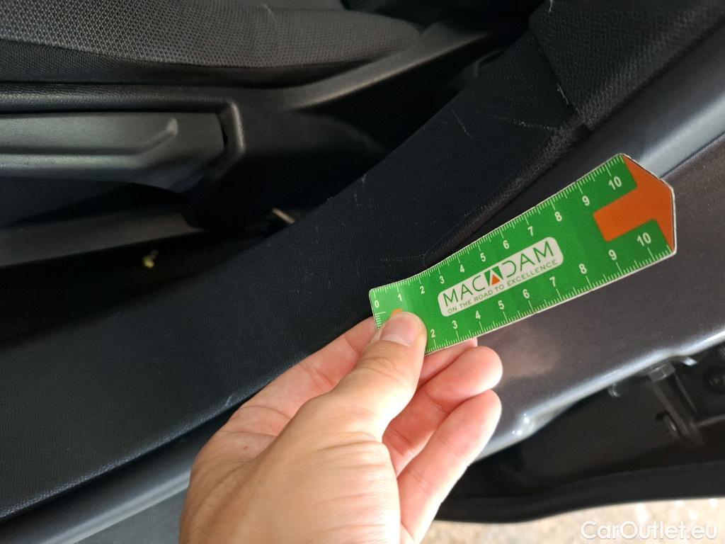  Peugeot  2008  Allure Business 1.2 PureTech 130CV BVA8 E6d #49