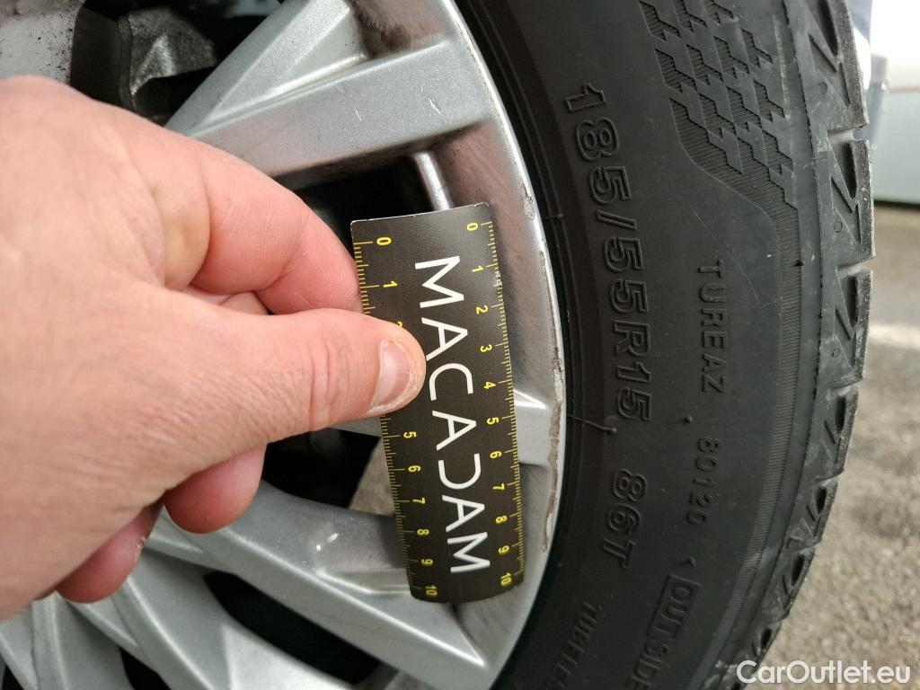  Fiat  500 FIAT  2015 3P Berline Hybrid 10 BSG 70 ch Dolcevita #22