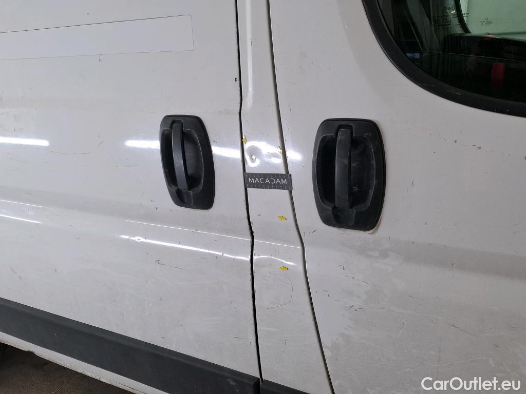  Citroen  Jumper CITROEN  VU 4p Fourgon 33 L2H2 BlueHDi 130 S&S BVM6 Business #108