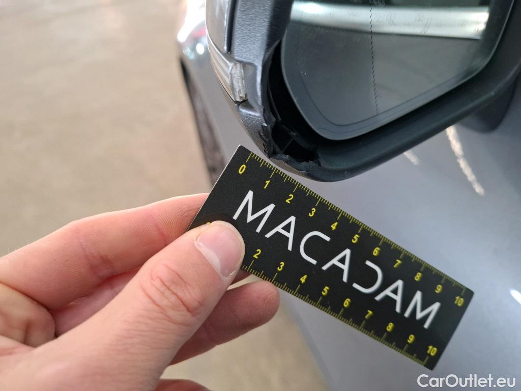  Mercedes  CLA-Klasse MERCEDES-BENZ CLA Coupe / 2019 / 4P / Coupé CLA 180 Progressive Line BA7 #9