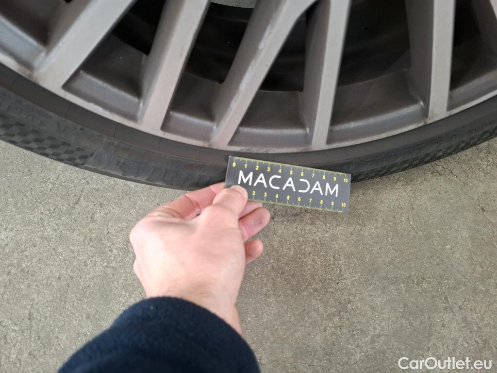  Mercedes  CLA-Klasse MERCEDES-BENZ CLA Coupe / 2019 / 4P / Coupé CLA 180 Progressive Line BA7 #69