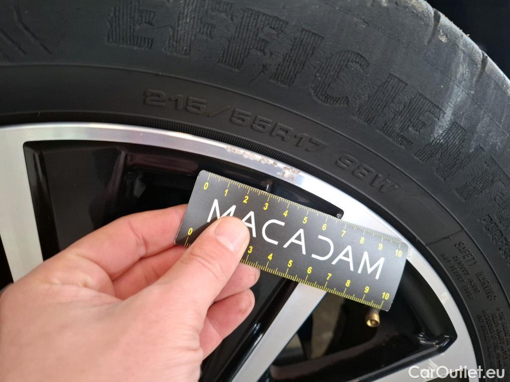  Ford  Puma FORD  / 2019 / 5P / SUV 1.0 EcoBoost Hybrid 125(mHEV) TITANIUM B #10