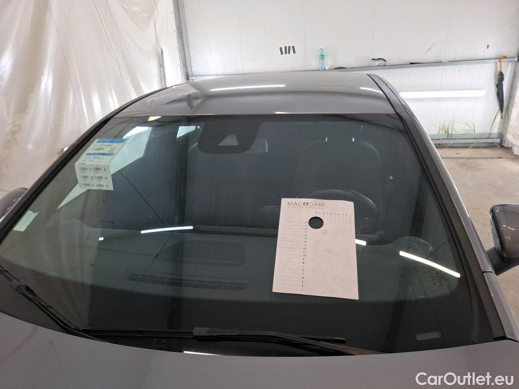  Mercedes  CLA-Klasse MERCEDES-BENZ CLA Coupe / 2019 / 4P / Coupé CLA 180 Progressive Line BA7 #48