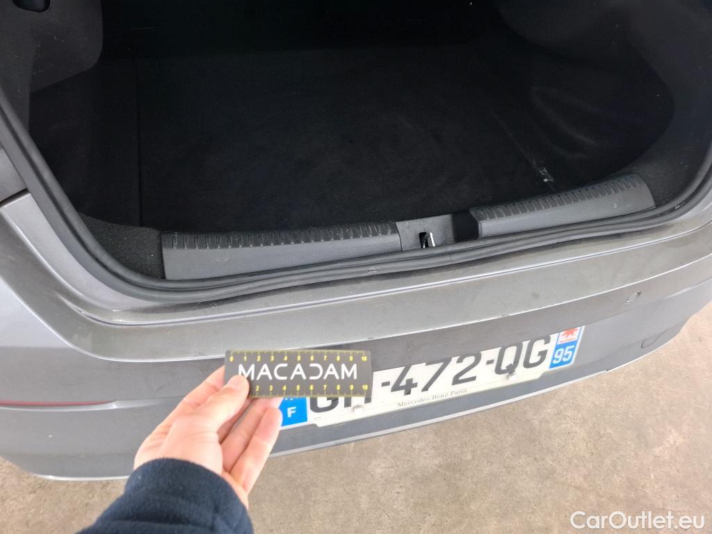  Mercedes  CLA-Klasse MERCEDES-BENZ CLA Coupe / 2019 / 4P / Coupé CLA 180 Progressive Line BA7 #33