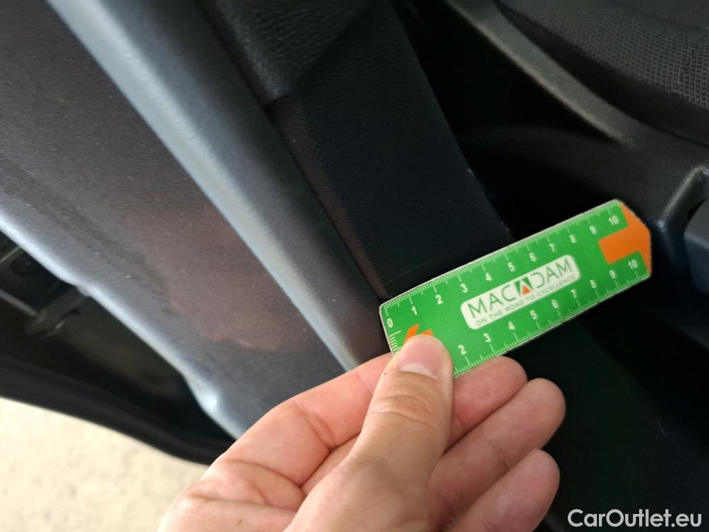  Peugeot  2008  Allure Business 1.2 PureTech 130CV BVA8 E6d #47