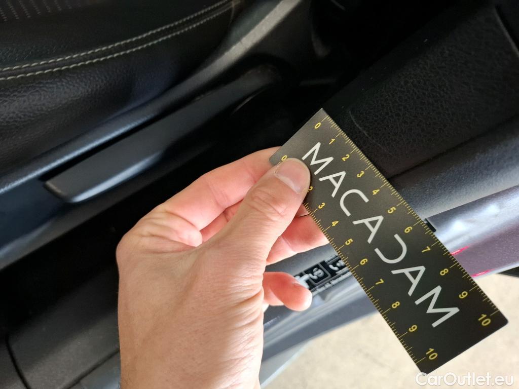  Mercedes  CLA-Klasse MERCEDES-BENZ CLA Coupe / 2019 / 4P / Coupé CLA 180 Progressive Line BA7 #36