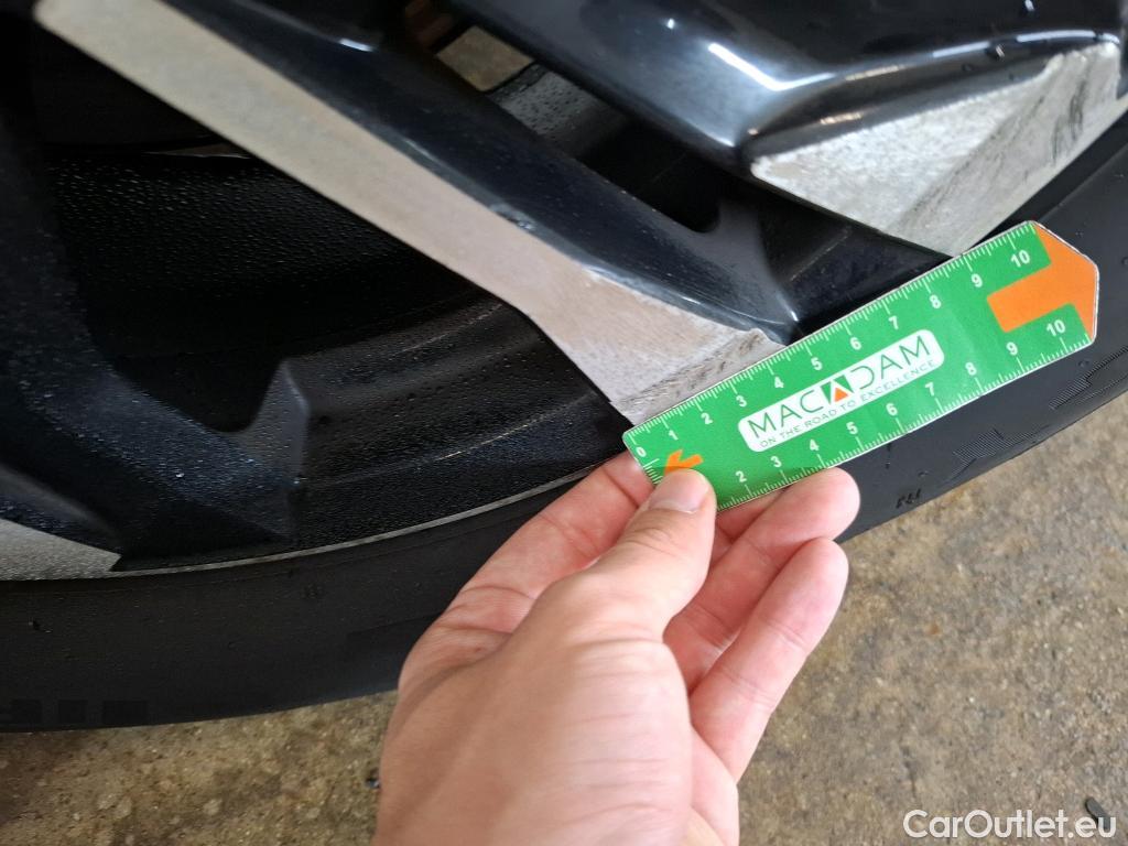  Peugeot  2008  Allure Business 1.2 PureTech 130CV BVA8 E6d #10