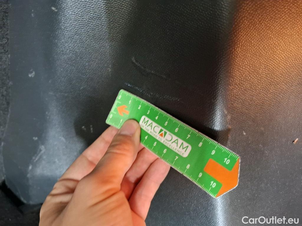  Peugeot  2008  Allure Business 1.2 PureTech 130CV BVA8 E6d #30