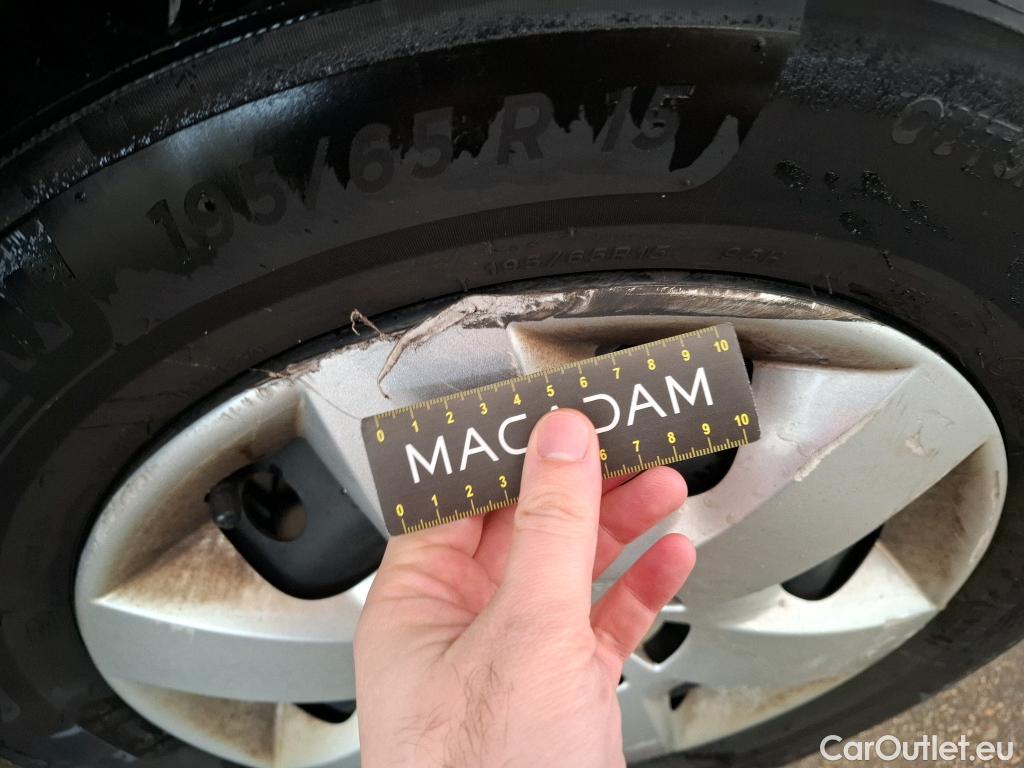  Renault  Kangoo  II Express Maxi Extra (Série Spéciale) 1.5 dCi 95CV BVM6 E6dT #22