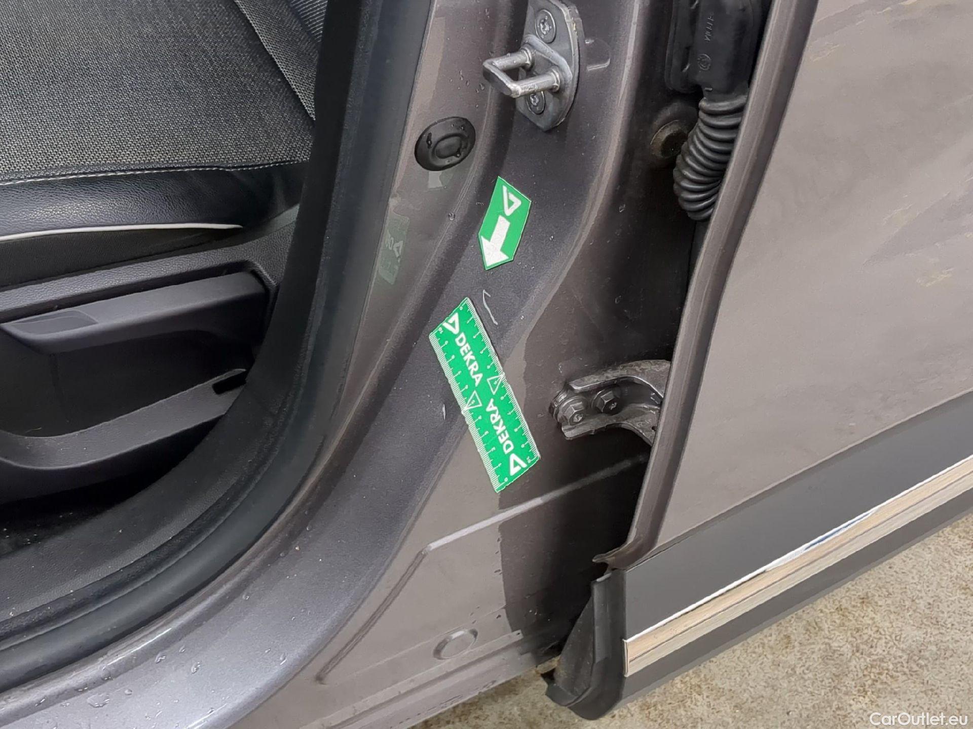  Renault  Captur  II Techno 1.6 E-TECH Hybrid 145CV BVA6 E6d #4