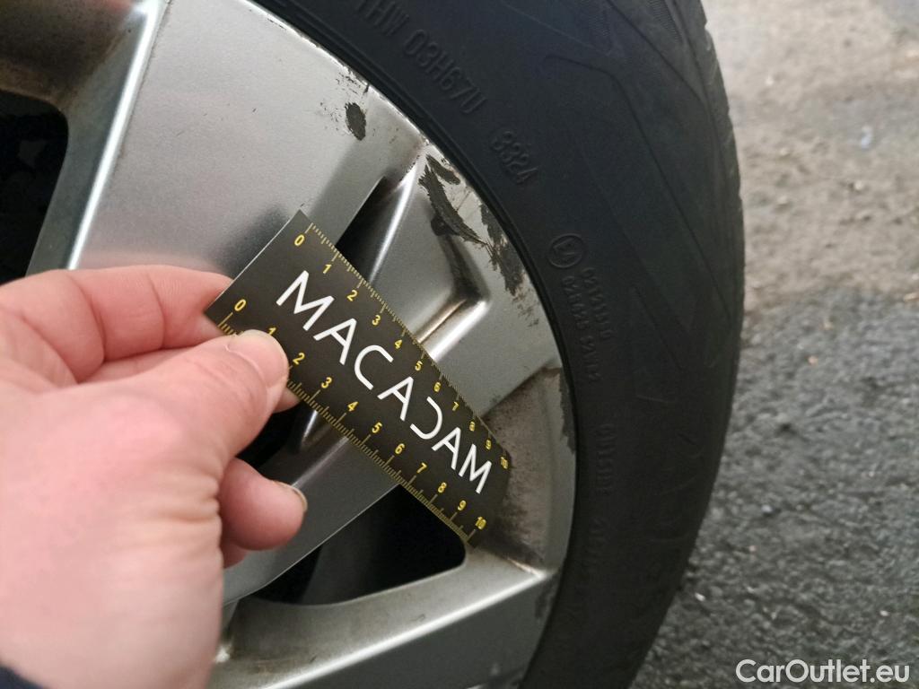  Peugeot  5008  Active Business 1.2 PureTech 130CV BVA8 7 Sieges E6d #15