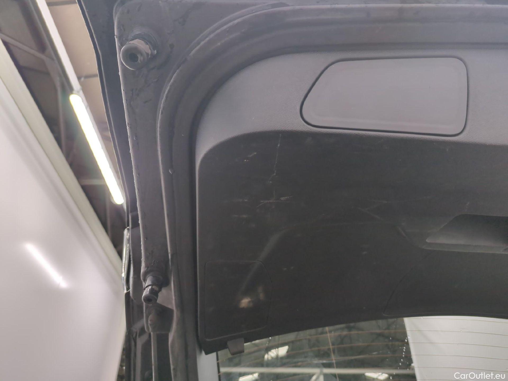  Peugeot  3008  II Active Pack 1.5 HDi 130CV BVA8 E6d #31