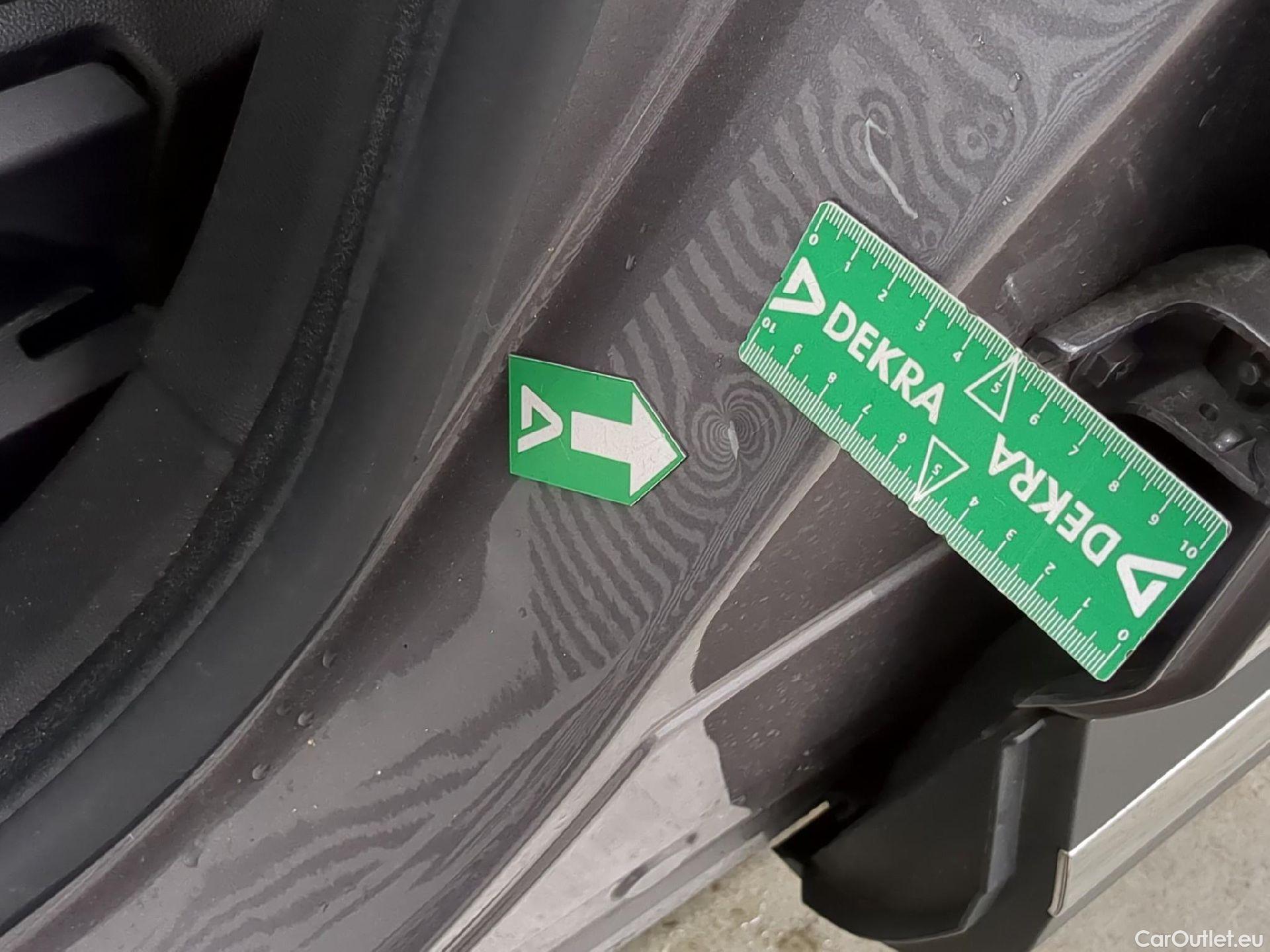  Renault  Captur  II Techno 1.6 E-TECH Hybrid 145CV BVA6 E6d #7