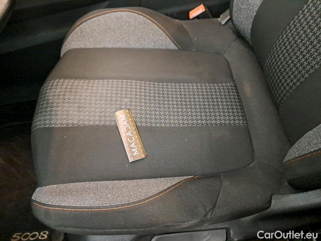  Peugeot  5008  Active Business 1.2 PureTech 130CV BVA8 7 Sieges E6d #26