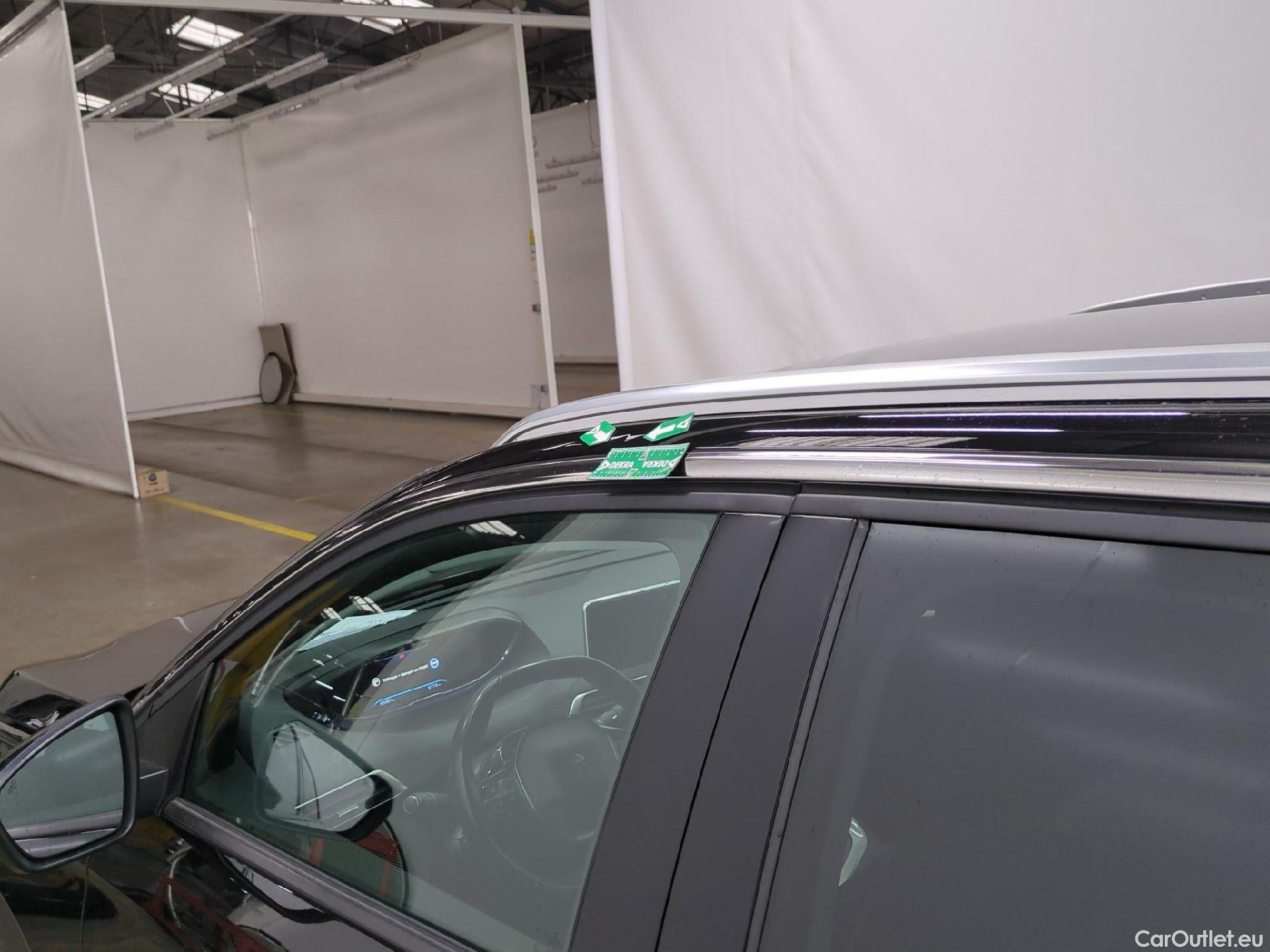  Peugeot  5008  Allure 1.2 PureTech 130CV BVM6 E6dT #40