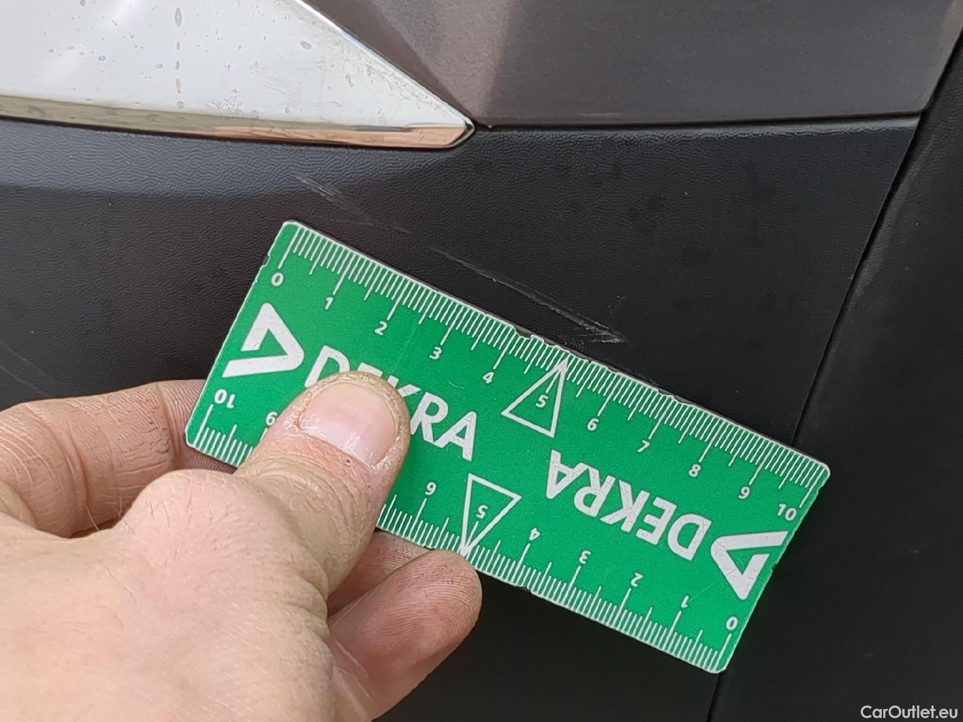  Renault  Captur  II Techno 1.6 E-TECH Hybrid 145CV BVA6 E6d #24